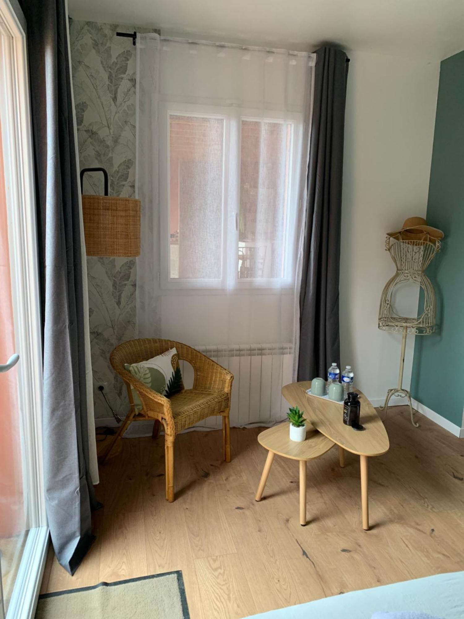 Bed and Breakfast Chambre D'Hotes Mazet Les Abadies Saint-Felix-de-Lodez Exterior foto
